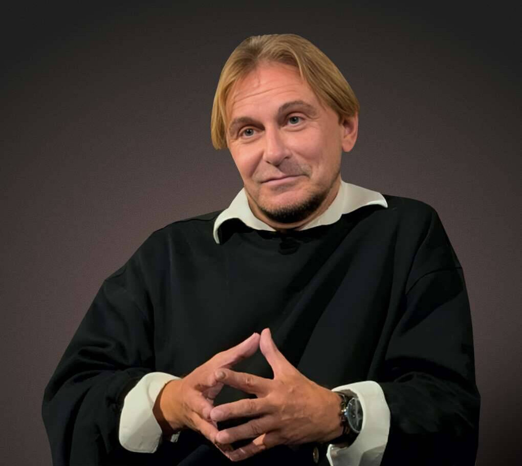 Андрей Макаров