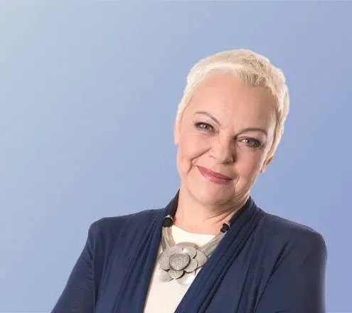 Елена Новоселова
