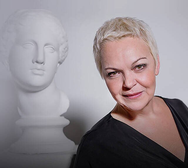 Елена Новоселова