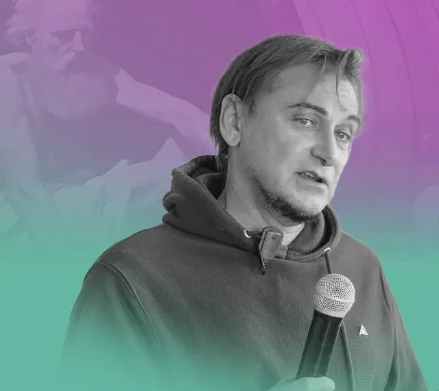 Андрей Макаров