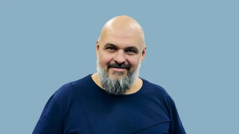 Георгий Белов