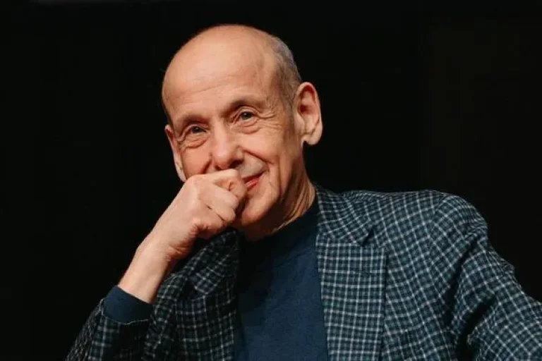 Александр Асмолов