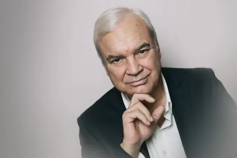 Владимир Молчанов 