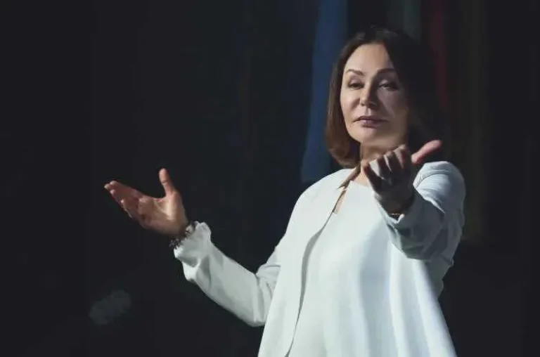 Ирина Обухова