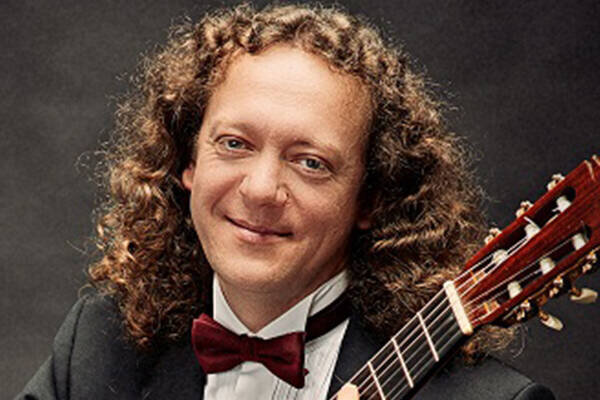 Дмитрий Илларионов