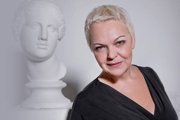 Елена Новоселова